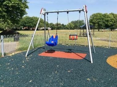 UNKNOWN FRAME MAKE Swing – 1 bay 2 cradle seats