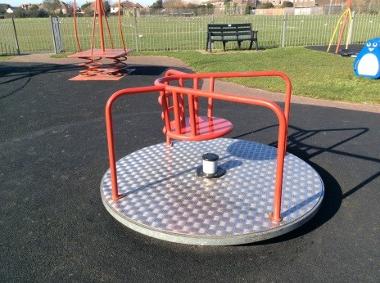 LOS rec playground carousel